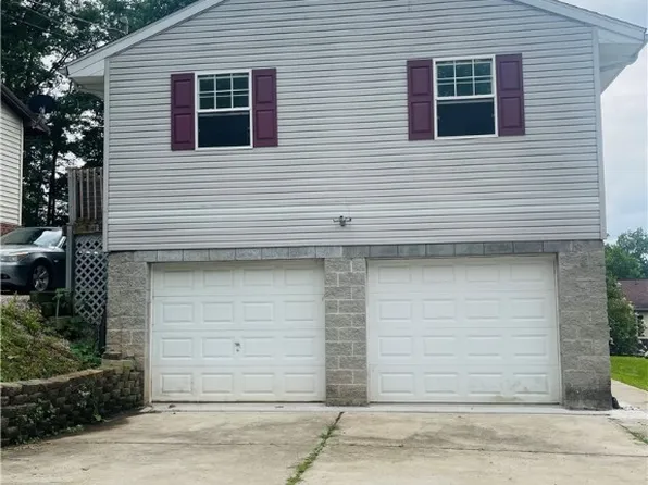 5102 Emmanuel Dr, Cross Lanes, WV 25313