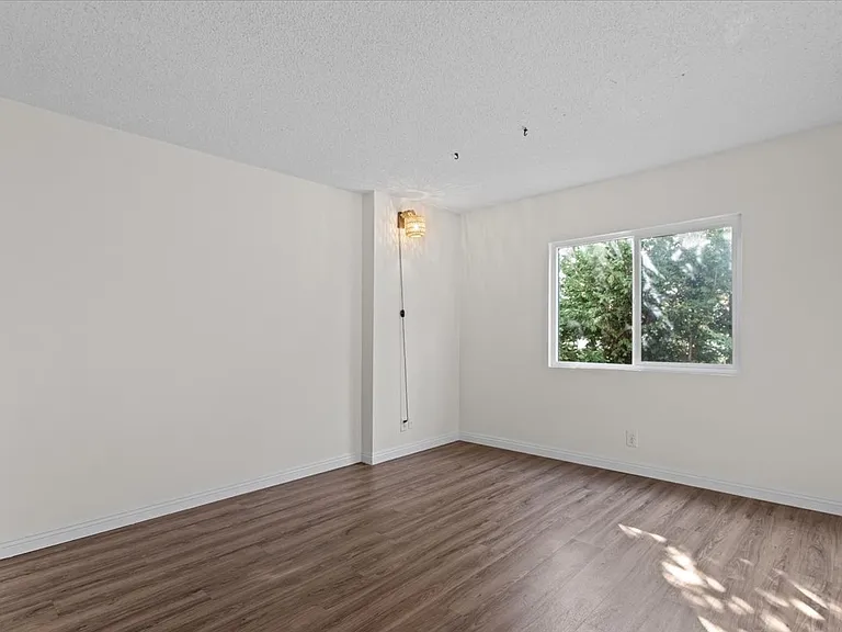 1635 West Blvd #2 — Photo 11