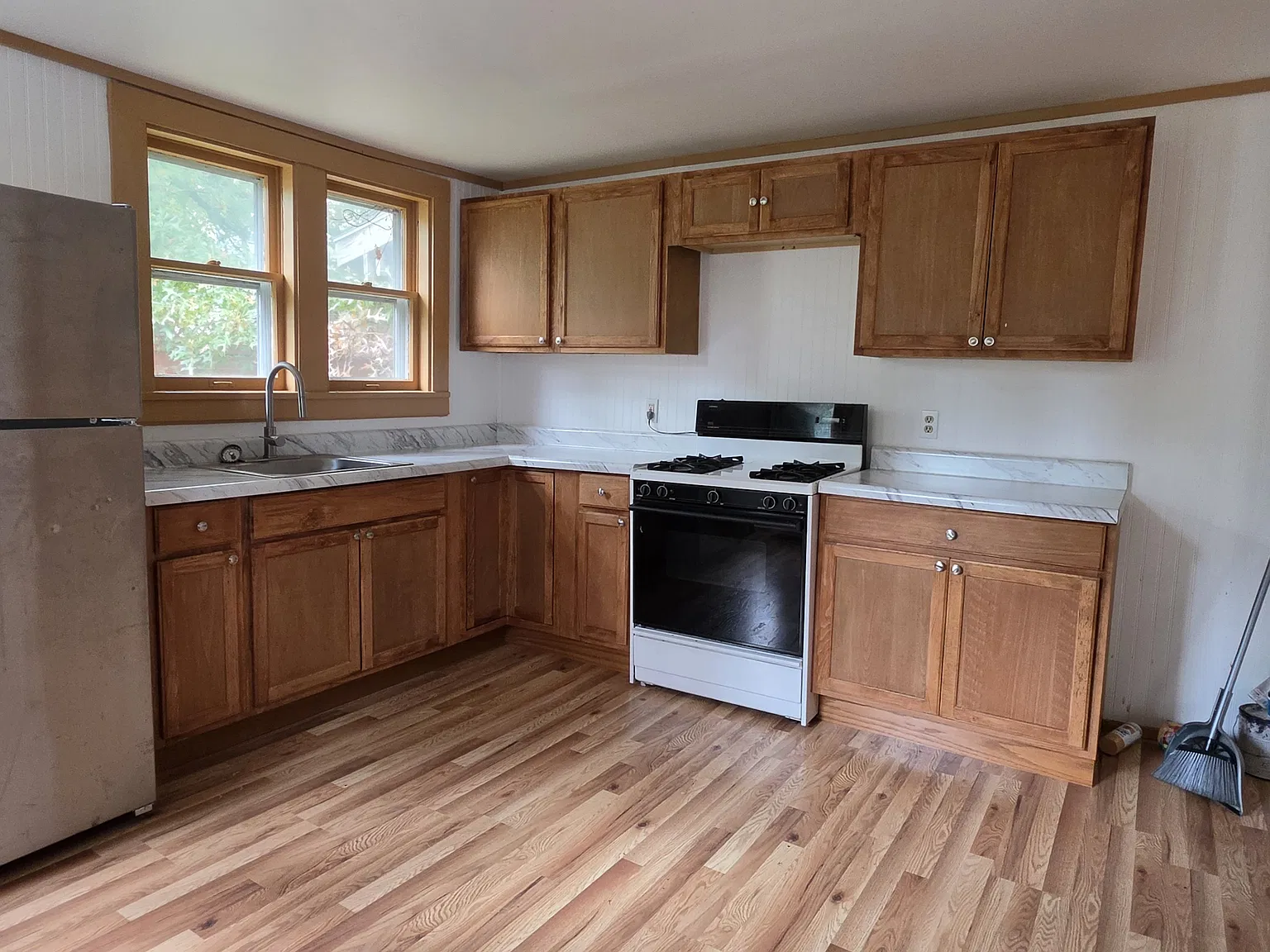 3 bed, 1200 sqft, $1,150 — Photo 2