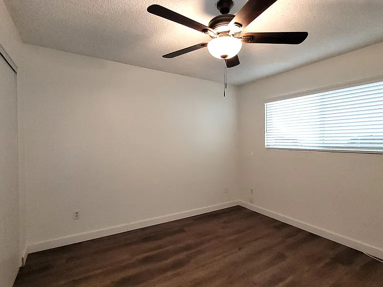 1249 Lyons Ln — Photo 9