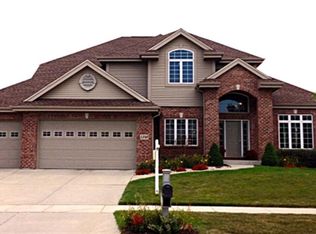 1240 Dartmouth Dr, Waunakee, WI 53597