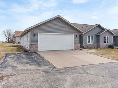 126 Jennifer Cir, Mount Horeb, WI, 53572