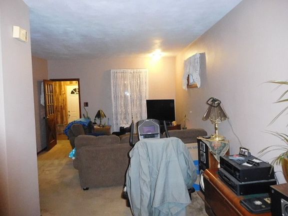 4th image of 2211 16th Ave