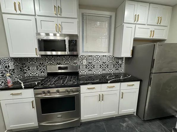 230 John St Floor 1, Elizabeth, NJ 07202