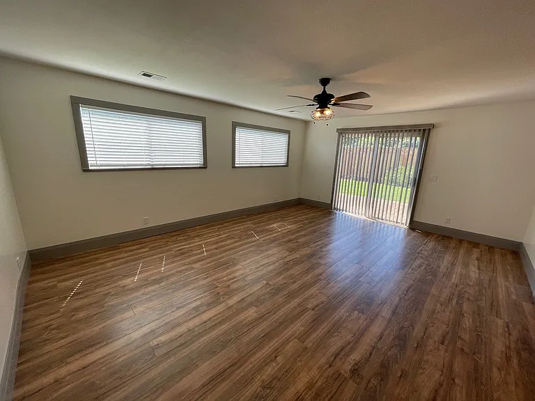 1040 Prouty Way — Photo 4