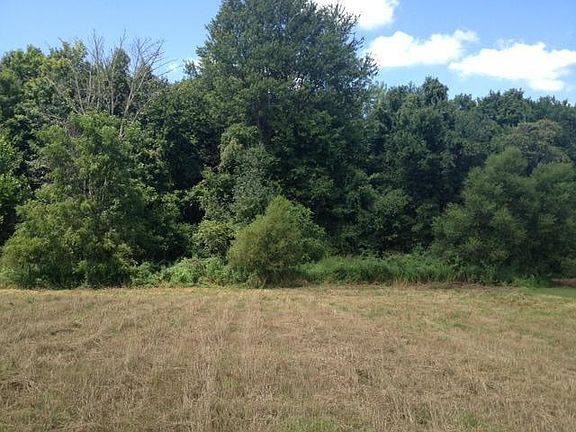 5th image of 155 Stone Valley Dr SW