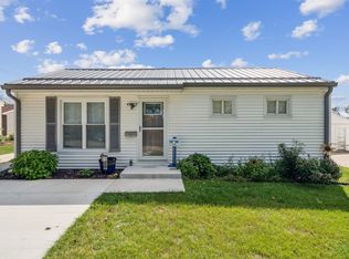 1152 Wisner Dr, Waterloo, IA 50702