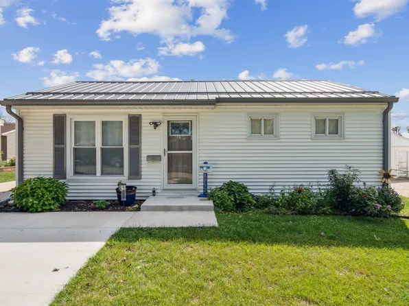 1152 Wisner Dr, Waterloo, IA 50702