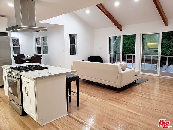 4th image of 3838 Fairway Blvd