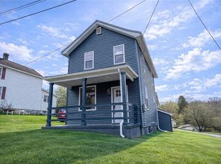 242 Dickens St, Latrobe, PA 15650