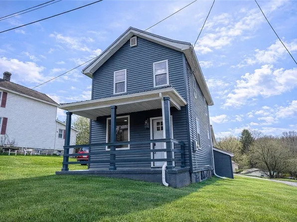 242 Dickens St, Latrobe, PA 15650