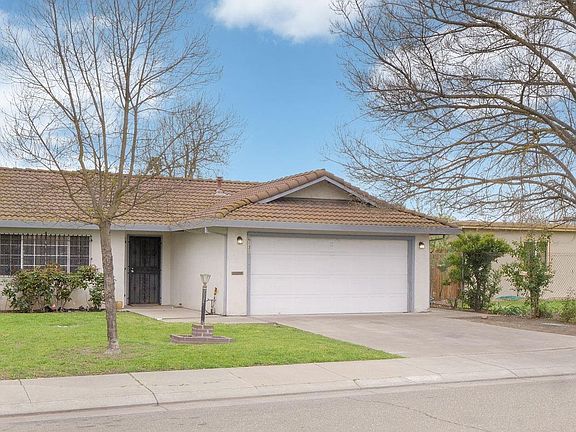2nd image of 6131 Maywood Ln