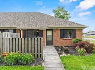 3519 Spanish Villa Dr, Dayton, OH 45414