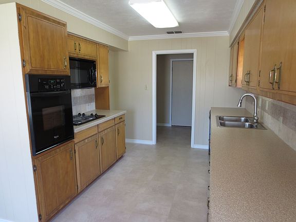 4th image of 709 Weiss Dr