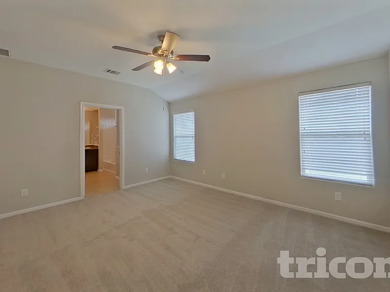 728 Walls Blvd — Photo 6