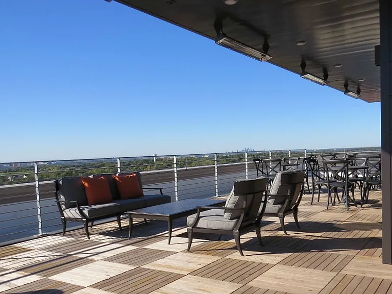 CityVue Apartments — Photo 8