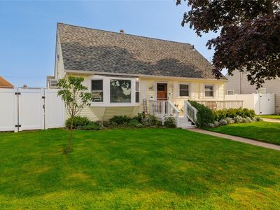 196 Chamberlin Street, Oceanside, NY, 11572