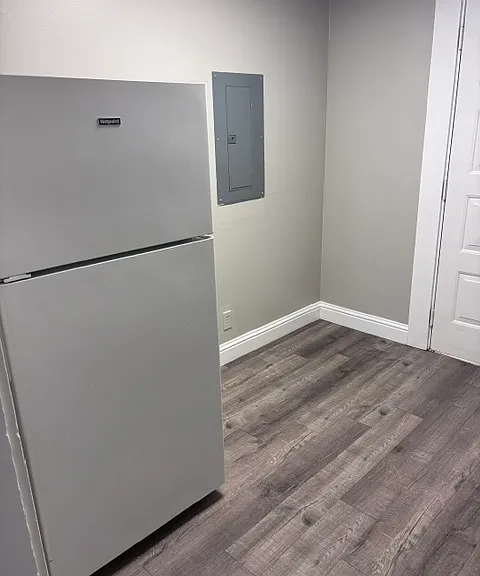 728 E St #101 — Photo 13