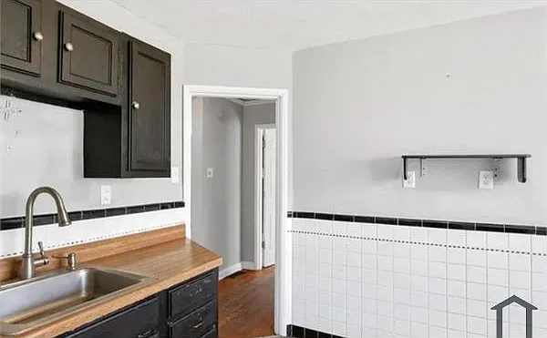 2 bed, 837 sqft, $1,365 — Photo 1