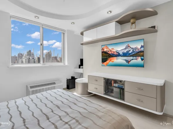 345 East 93rd Street image 19 of 46