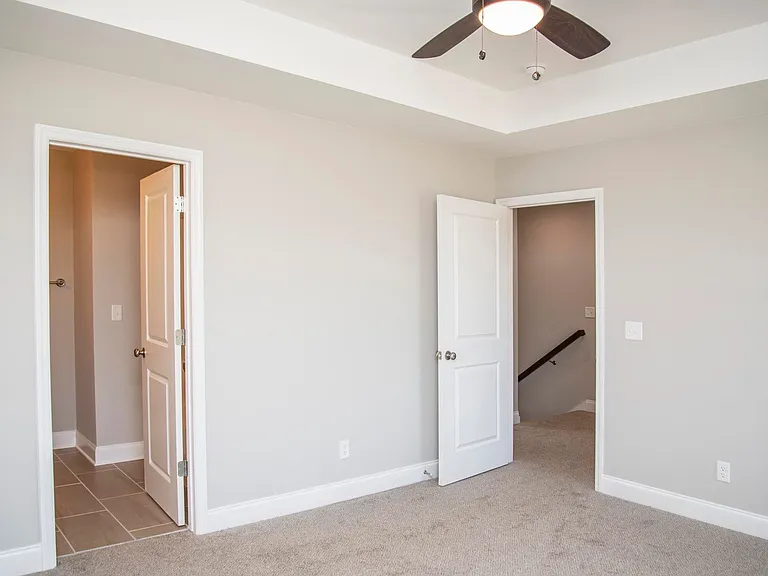 496 Bellingham Dr NE — Photo 8