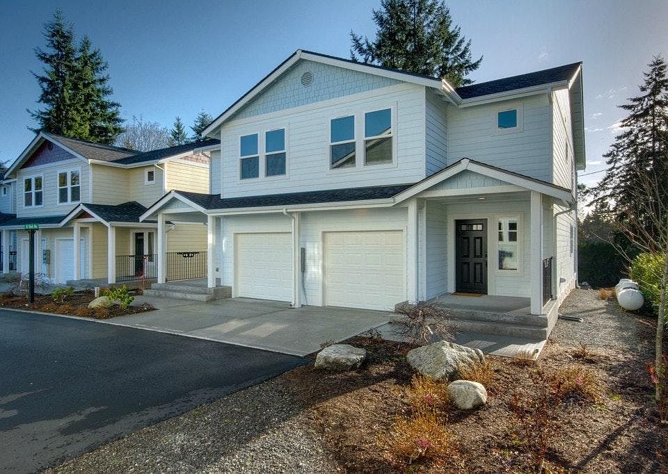 1st image of 10703 NE Rhody Way
