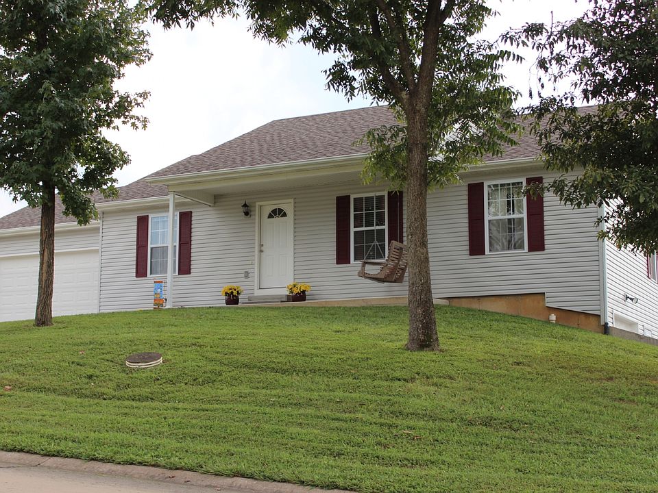 1st image of 201 Brookside Dr