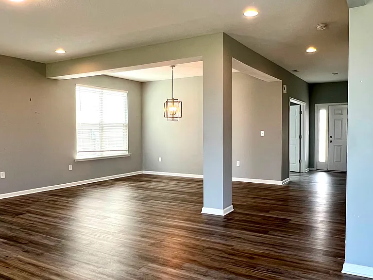 2472 Creekland Dr — Photo 4