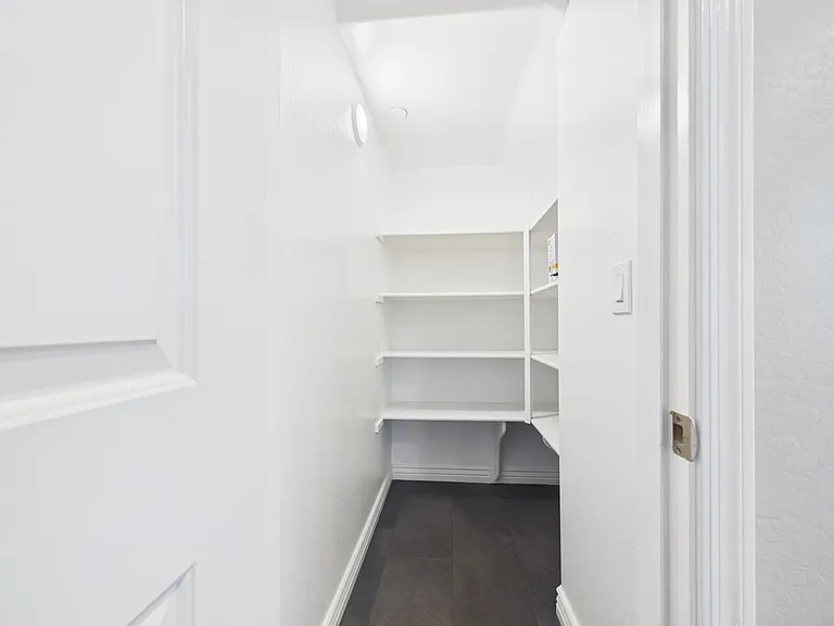 7001 E Portland St — Photo 19