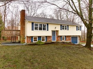 10 Carousel Dr, Millbury, MA 01527