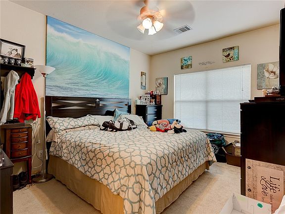 5th image of 2805 Southampton Way APT B