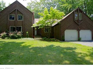 31 Copper Kettle Rd, Trumbull, CT 06611