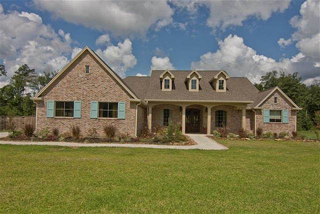 1st image of 2715 Oak Hollow Cir