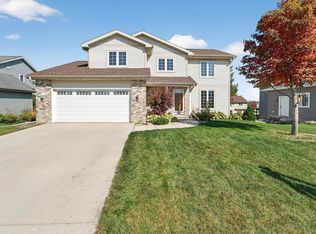857 Ashworth Dr, Oregon, WI 53575