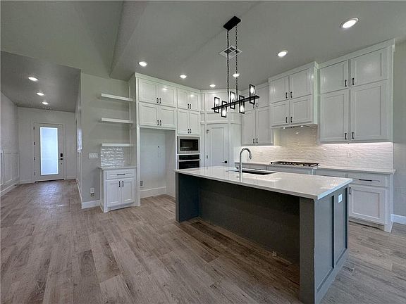 4th image of 8104 NW 152nd St