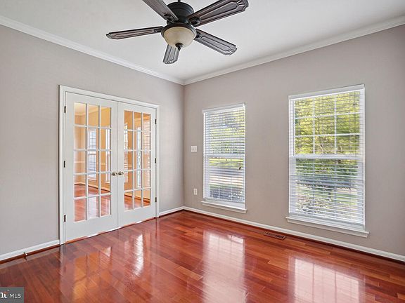 5th image of 5881 Fincastle Dr