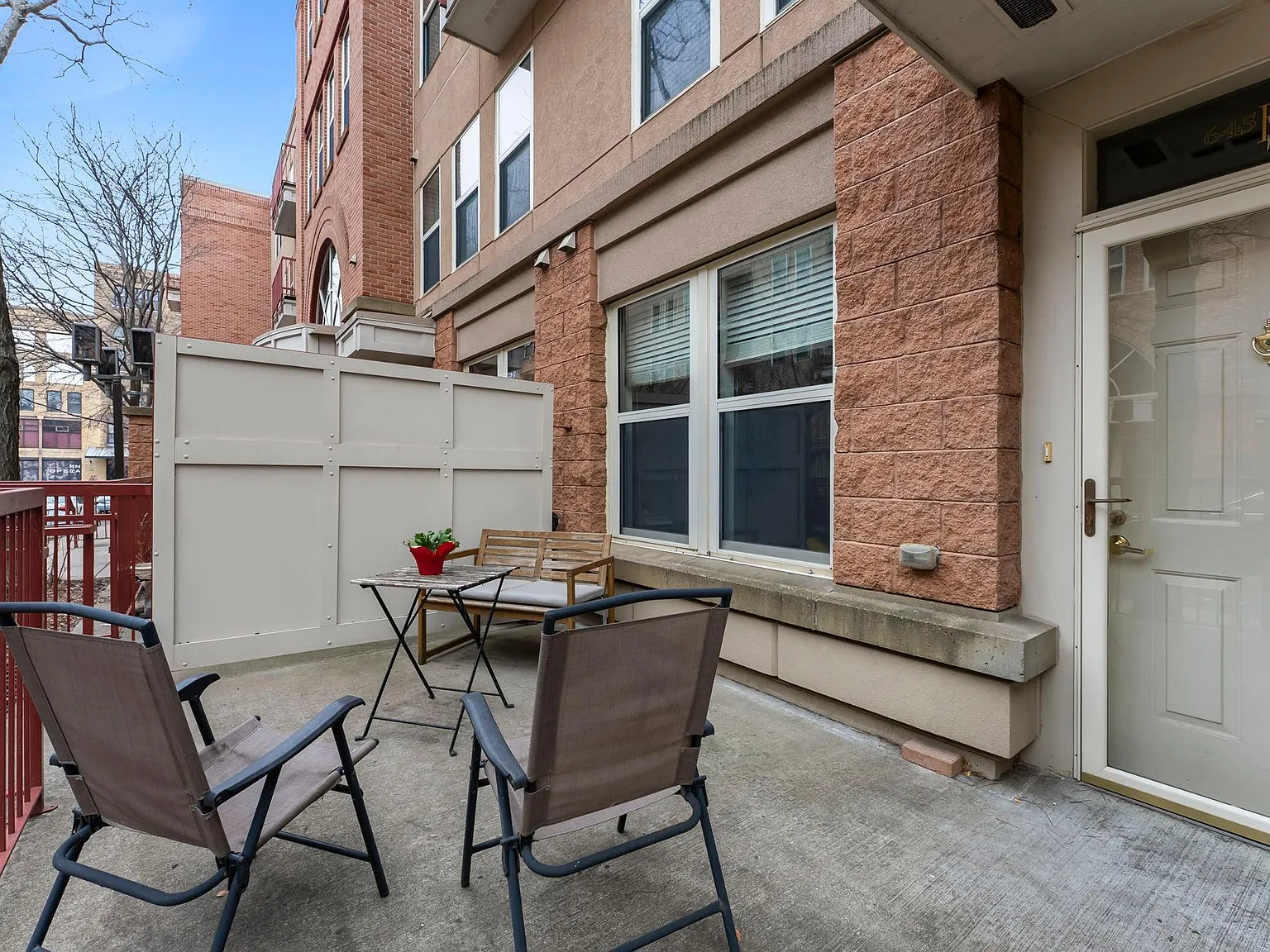 1 bed, 1.5 bath, 983 sqft, $2,395 — Photo 3
