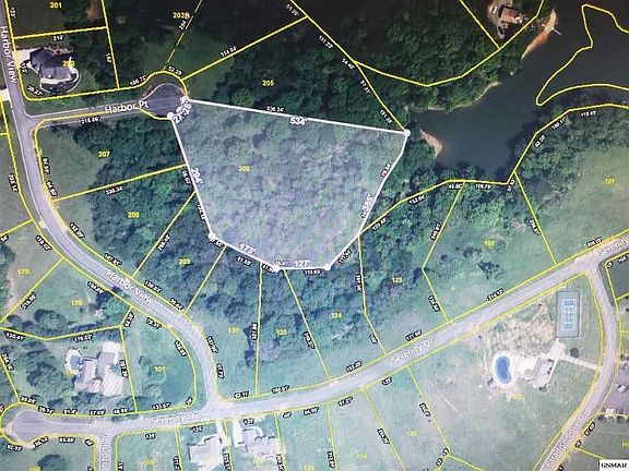 3rd image of Harbor Pt Lot 206