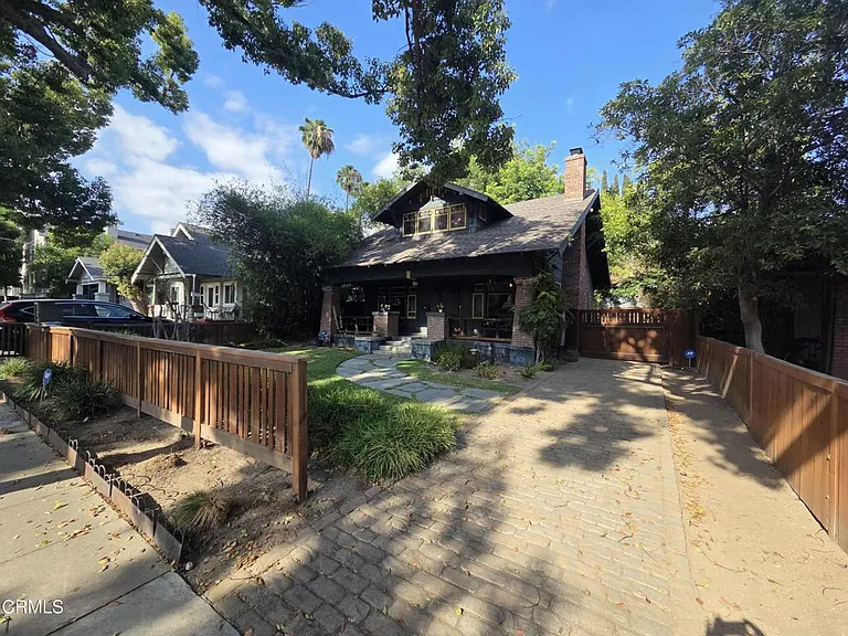 126 N Meridith Ave — Photo 31