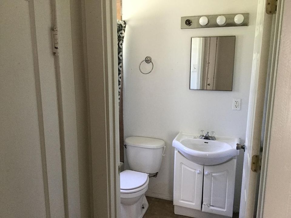 2nd image of 1316 E 10th St