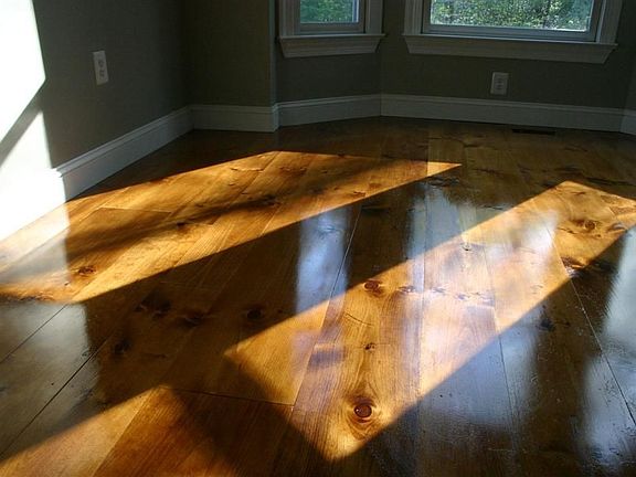 Close-up of dining room floor