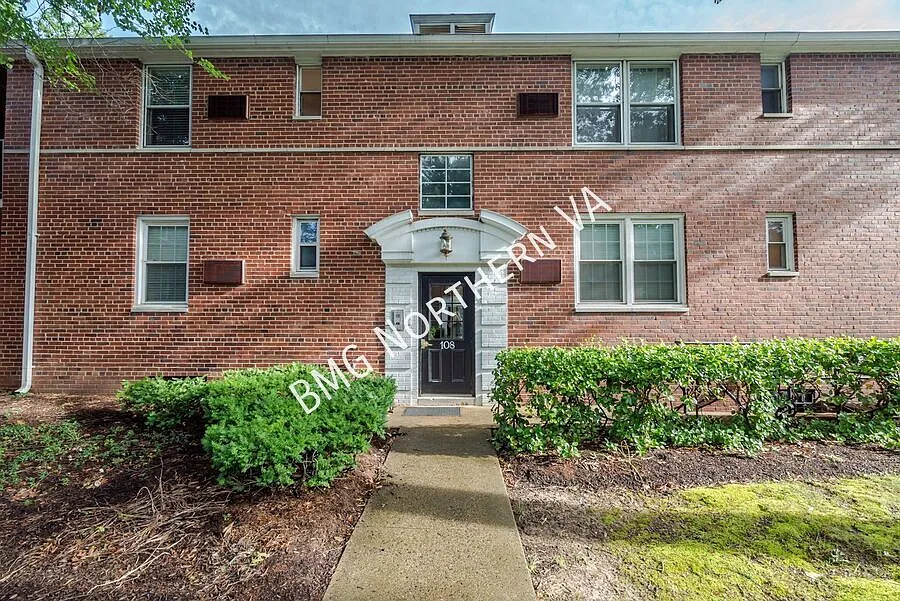 108 N George Mason Dr #108-2