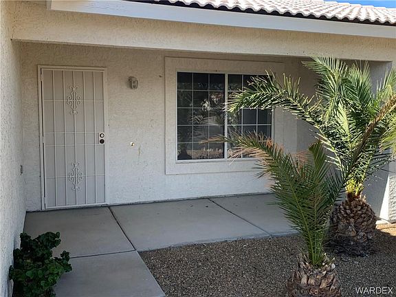 3rd image of 4455 S Bernard Cir