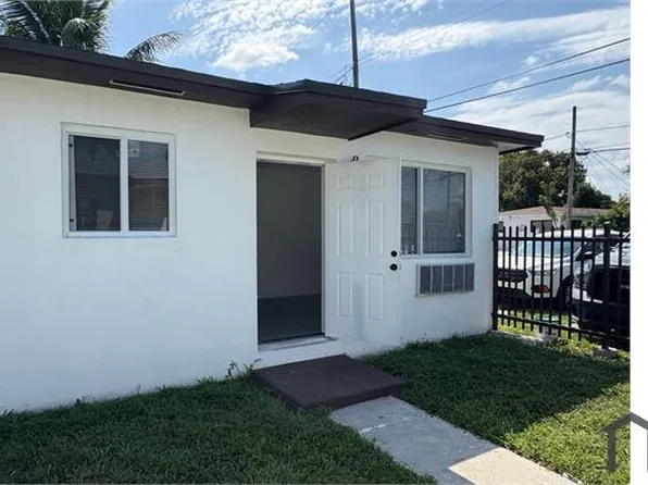 1951 NW 31st St, Miami, FL
