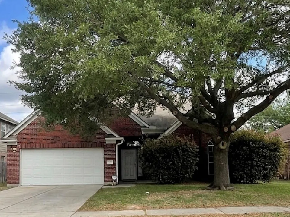 931 N Sky Dr