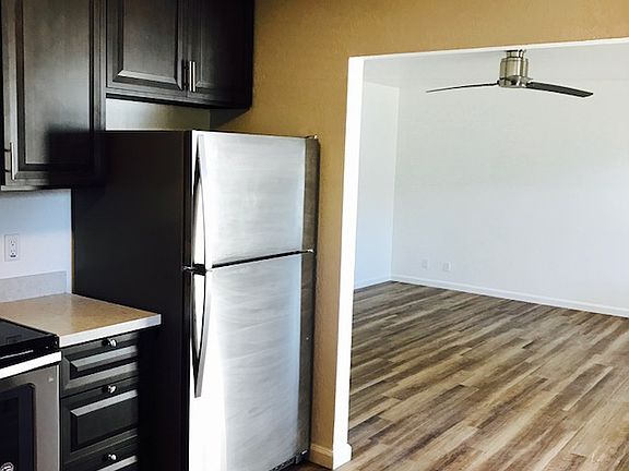 3rd image of 1768 Park Ave