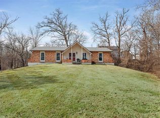 11 W Cheshire Dr, Saint Charles, MO