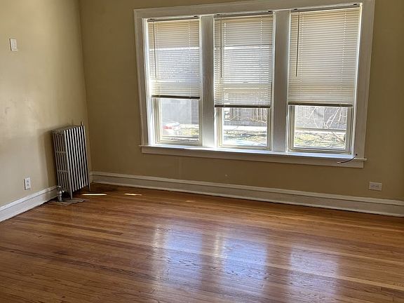 5th image of 7548 S Blackstone Ave #7552-1