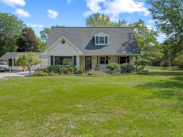 W243S7680 Evergreen DRIVE, Mukwonago, WI 53149