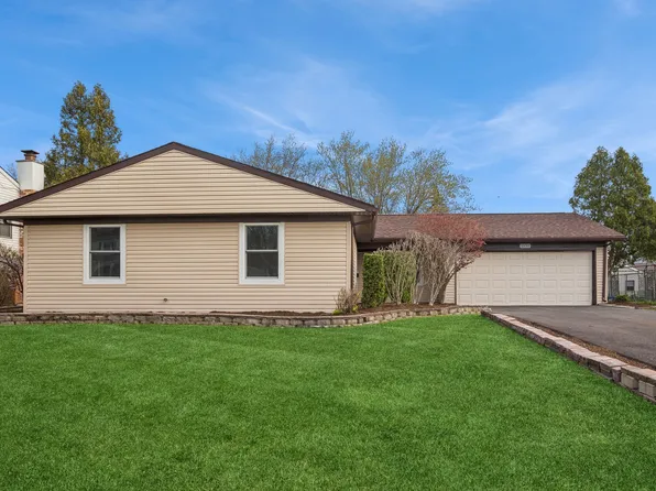 1330 Chalfont Dr, Schaumburg, IL 60194
